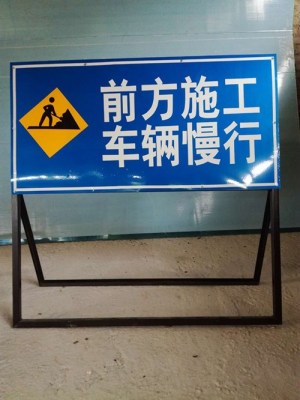 刘家良去世后妻子翁静晶携女儿首度现身(图)【十大外围足球平台app】